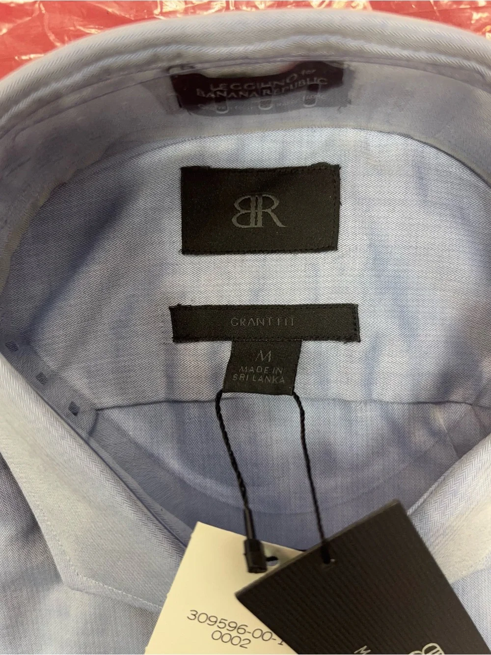 Banana Republic Men’s Light Blue Dress Shirt Grant Fit